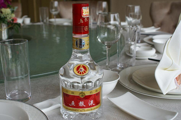 售假“五粮液”商标瓶装酒被查，相关人员获刑1年并赔偿6万元！安溪商标注册核名查询系统